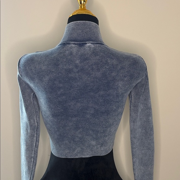 Zara Women's Blue Turtleneck Crop Top Size Small - Picture 4 of 6